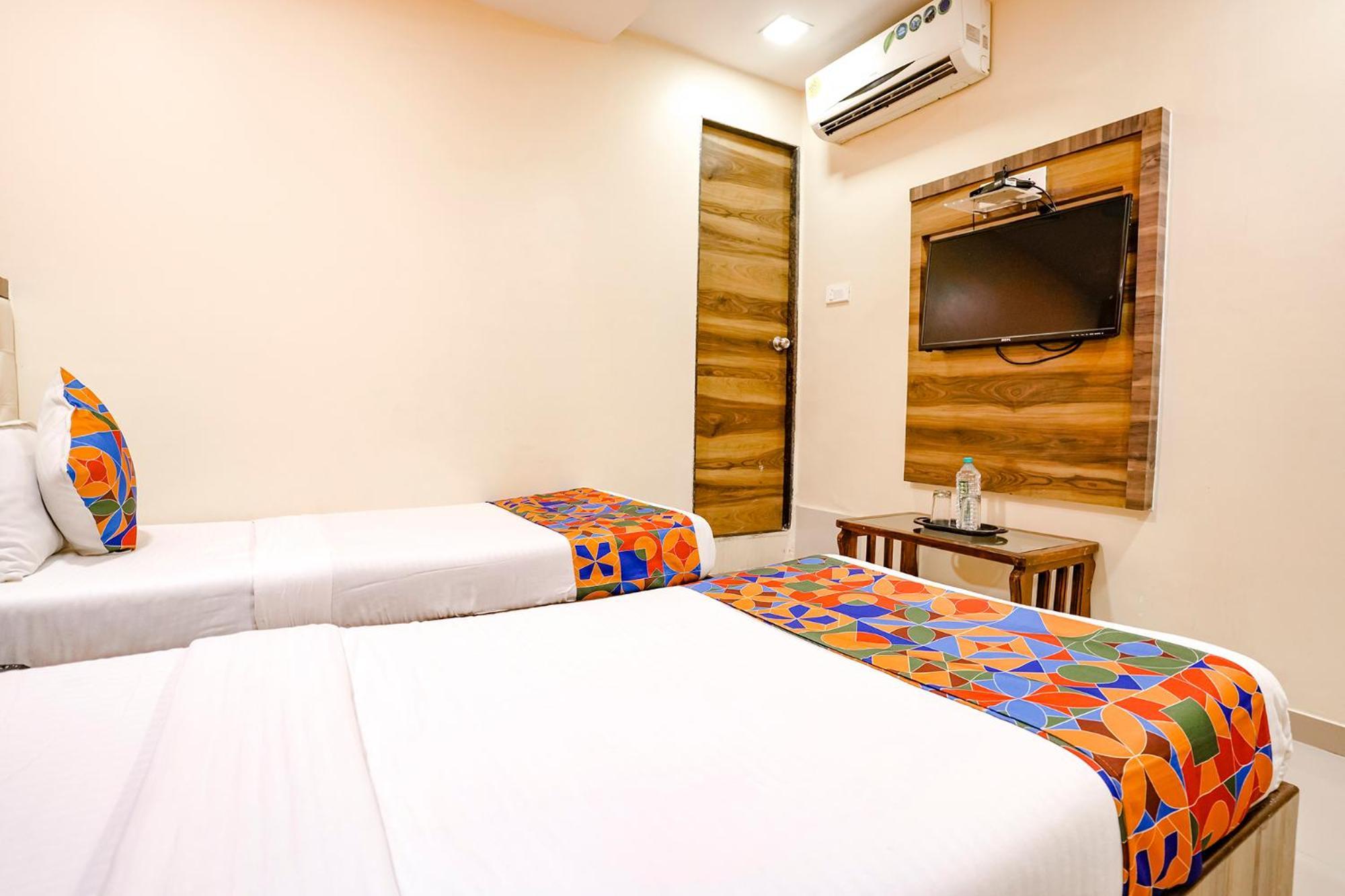 Fabexpress Sarah Gold - Nr Nesco Exhibition Center Hotel Mumbai Luaran gambar