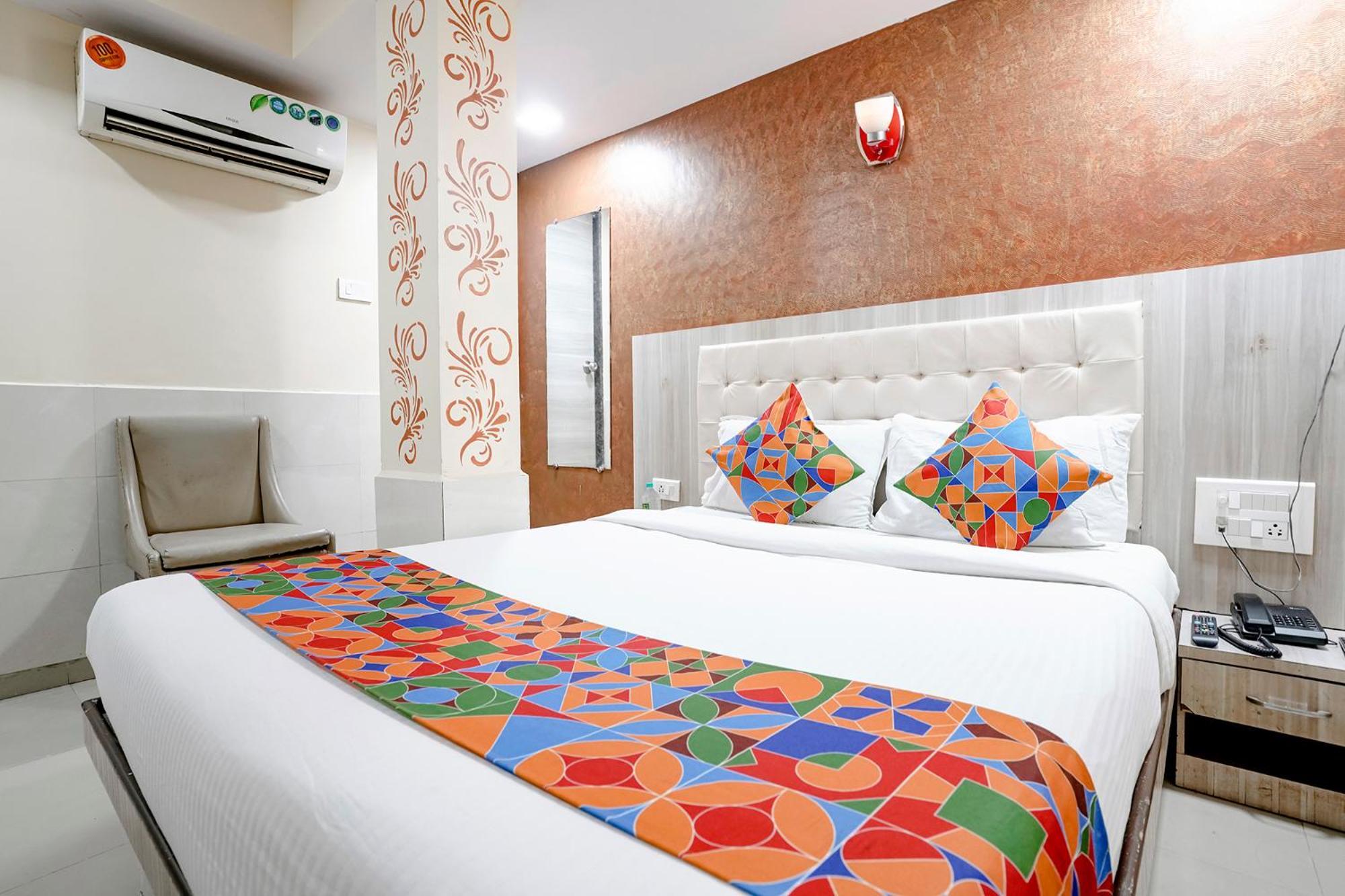 Fabexpress Sarah Gold - Nr Nesco Exhibition Center Hotel Mumbai Luaran gambar