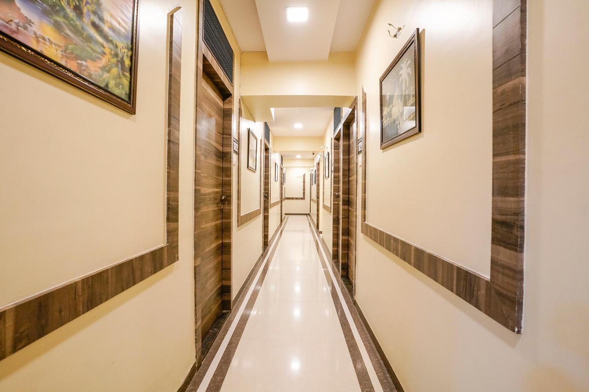 Fabexpress Sarah Gold - Nr Nesco Exhibition Center Hotel Mumbai Luaran gambar